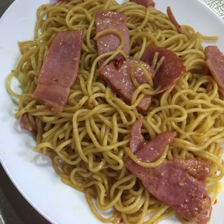 台湾拉麺の素でベーコン焼きそば